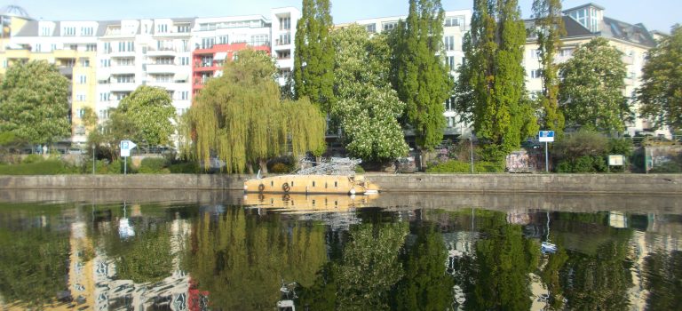 Berlins öffentliche Sportbootliegestellen von Land aus erkundet