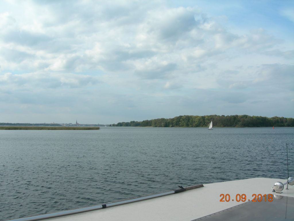 Mit dem Hausboot auf dem Schweriner See
