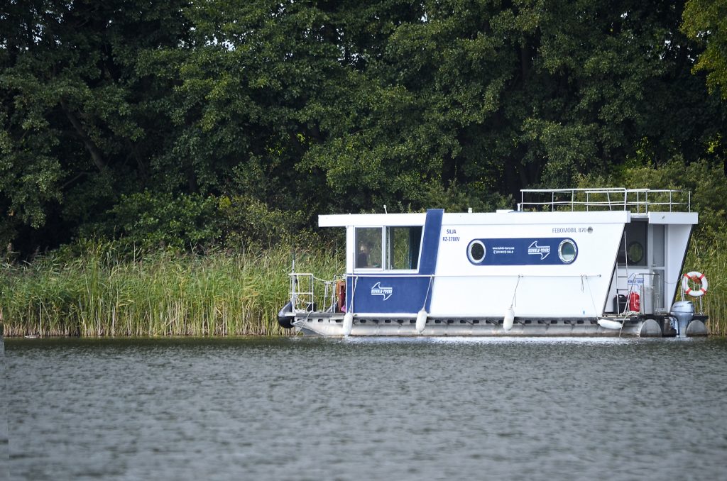 Febomobil - Hausboot - Kuhnle-Tours