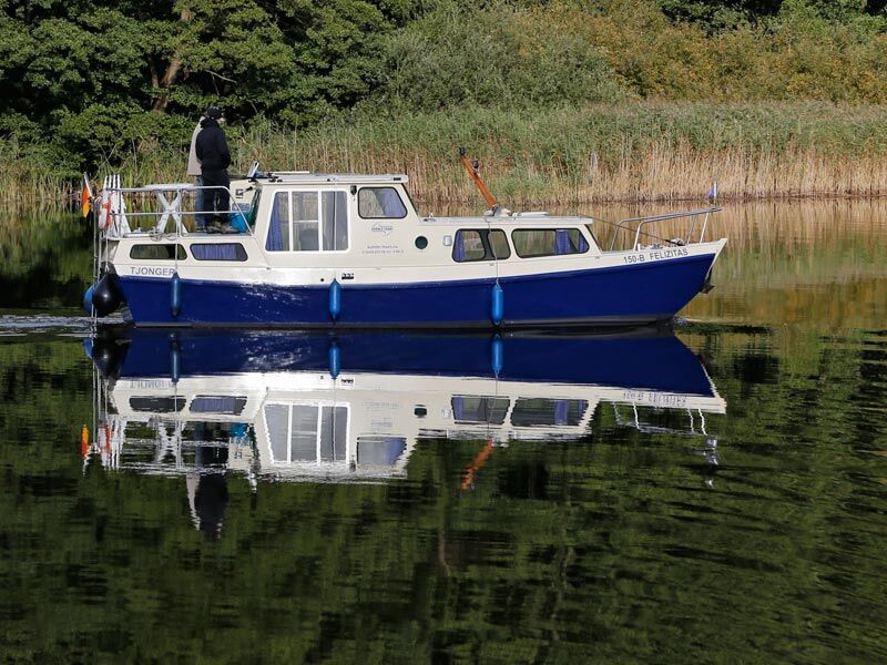 Tjonger - Hausboot - Kuhnle-Tours