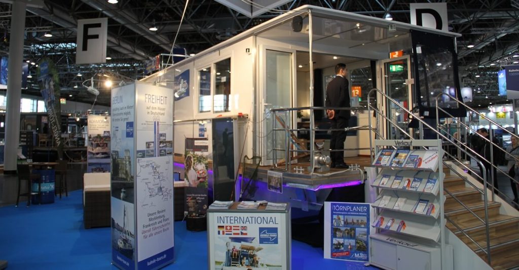 Messestand von Kuhnle-Tours bei der Messe boot in Düsseldorf