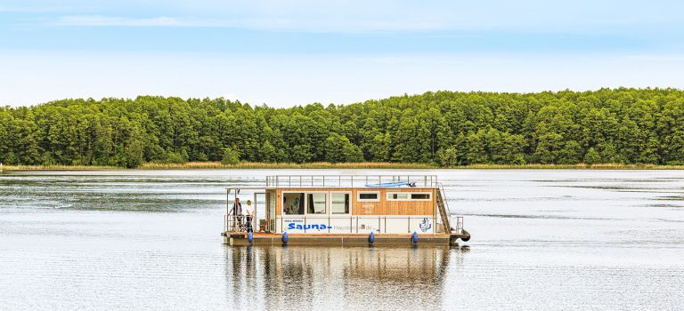 Wellness an Bord: Das Sauna-Hausboot