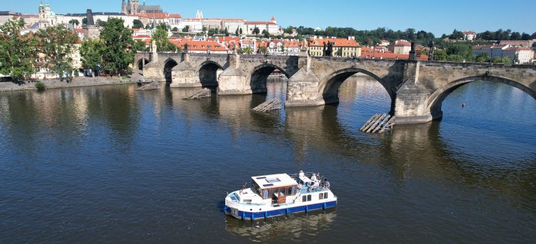 Auf der Moldau Richtung Prag Auf der Moldau Richtung Prag
